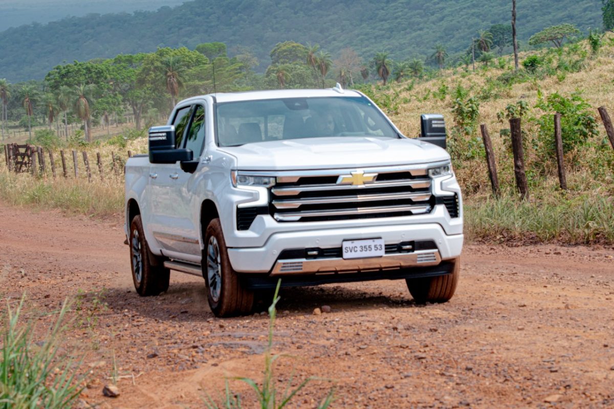 Tudo o que a Chevrolet Silverado High Country tem de melhor e pior