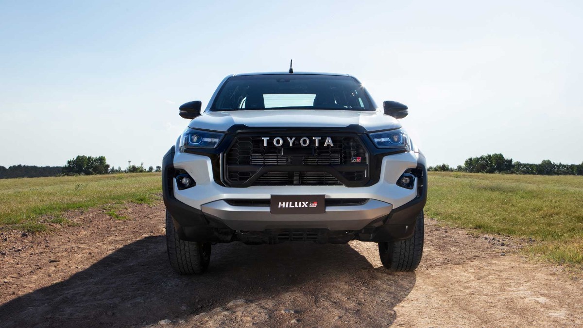 Toyota Hilux 2024: ficha técnica, preço e itens de série