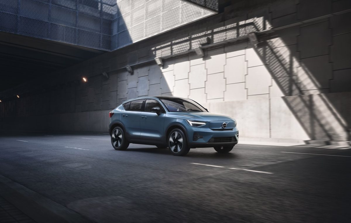 Volvo mostra que carro elétrico é o futuro e bate novo recorde de vendas em 2023