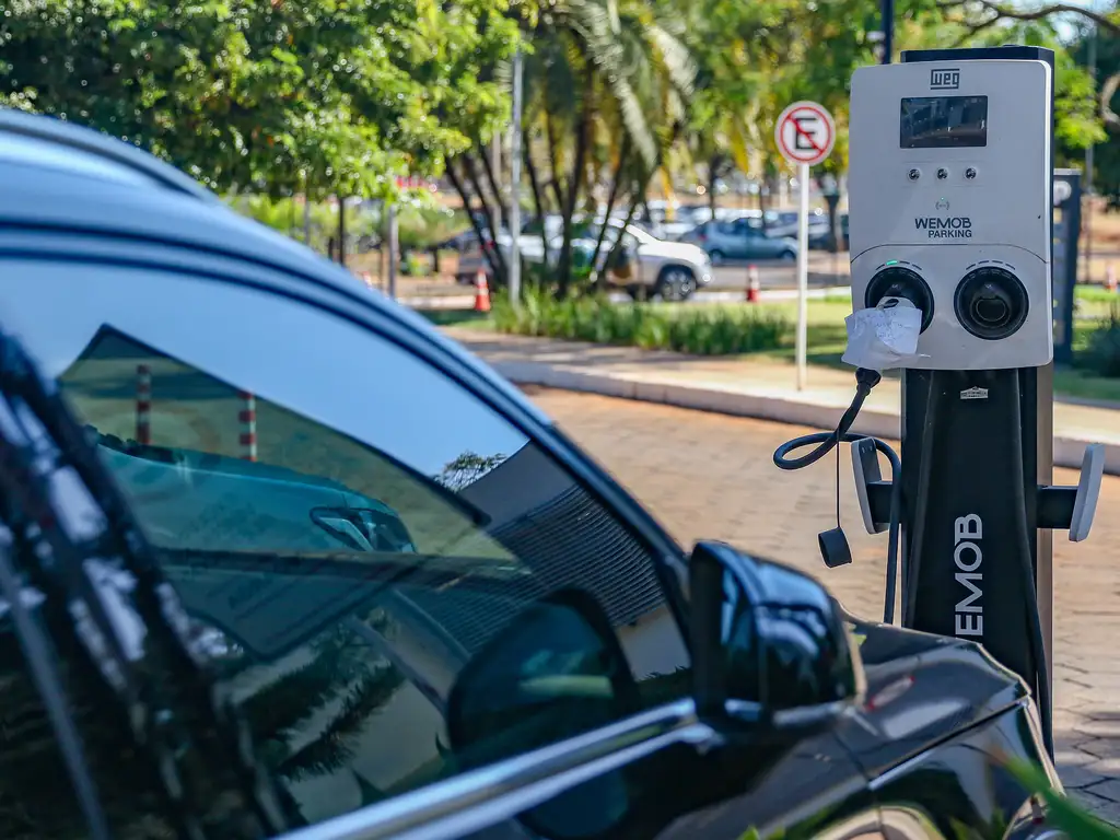 Top 10 cidades com mais carros elétricos no Brasil