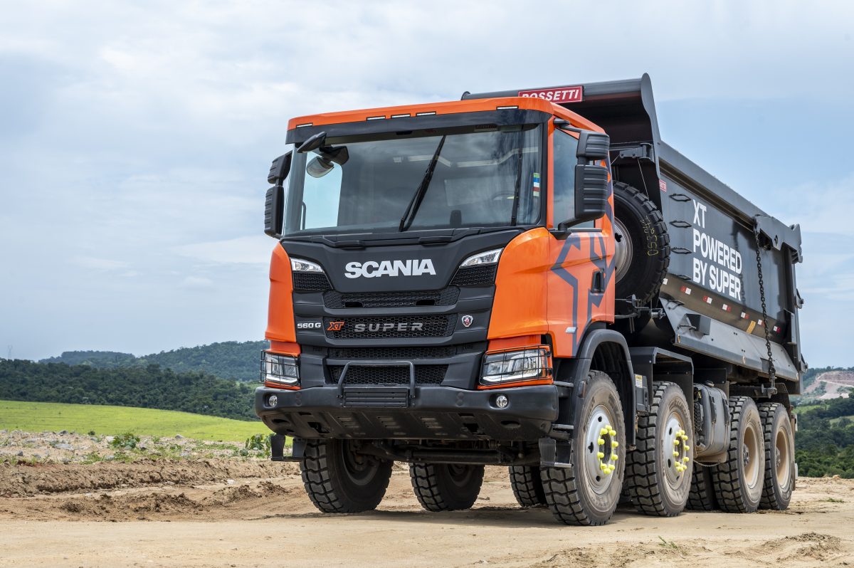 Scania lança nova linha de caminhões off-road com foco na economia de combustível