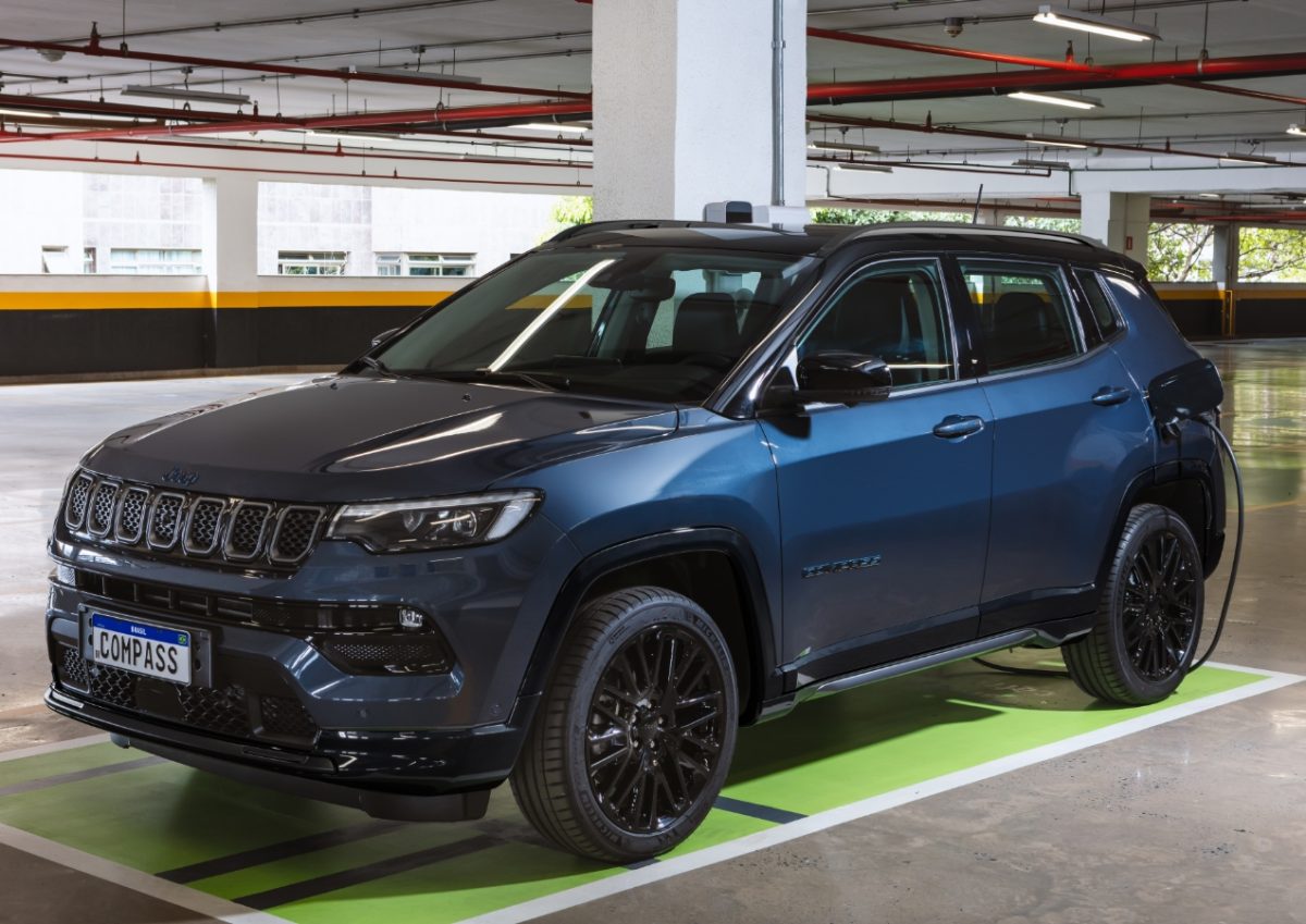 Jeep Compass híbrido tem desconto insano de quase R$ 100 mil (queima de estoque)