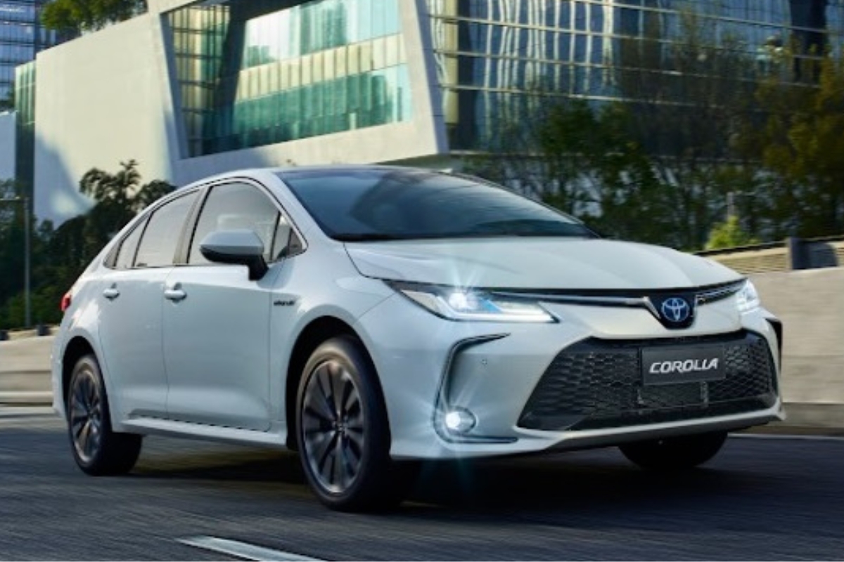 Acabou o problema: Toyota terá carro elétrico com alcance de mais de mil km e recarga de 10 minutos