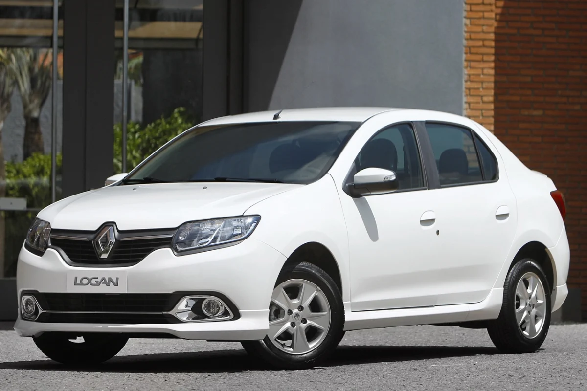 Renault Logan - Foto: Divulgação