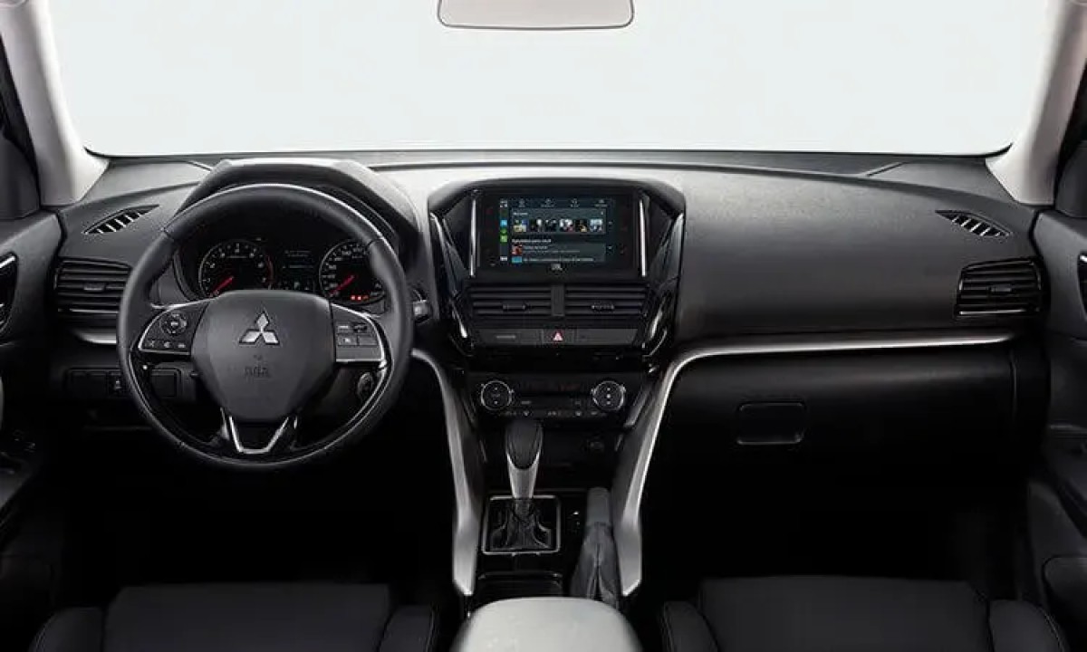 Interior Eclipse Cross - Foto: Divulgação