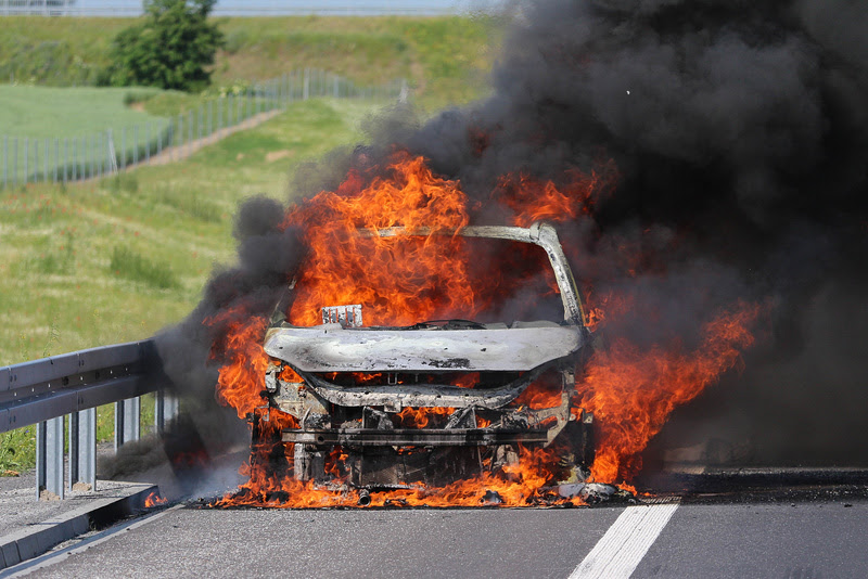 Veja como reduzir as chances de incêndio em carros na estrada - Foto: Divulgação