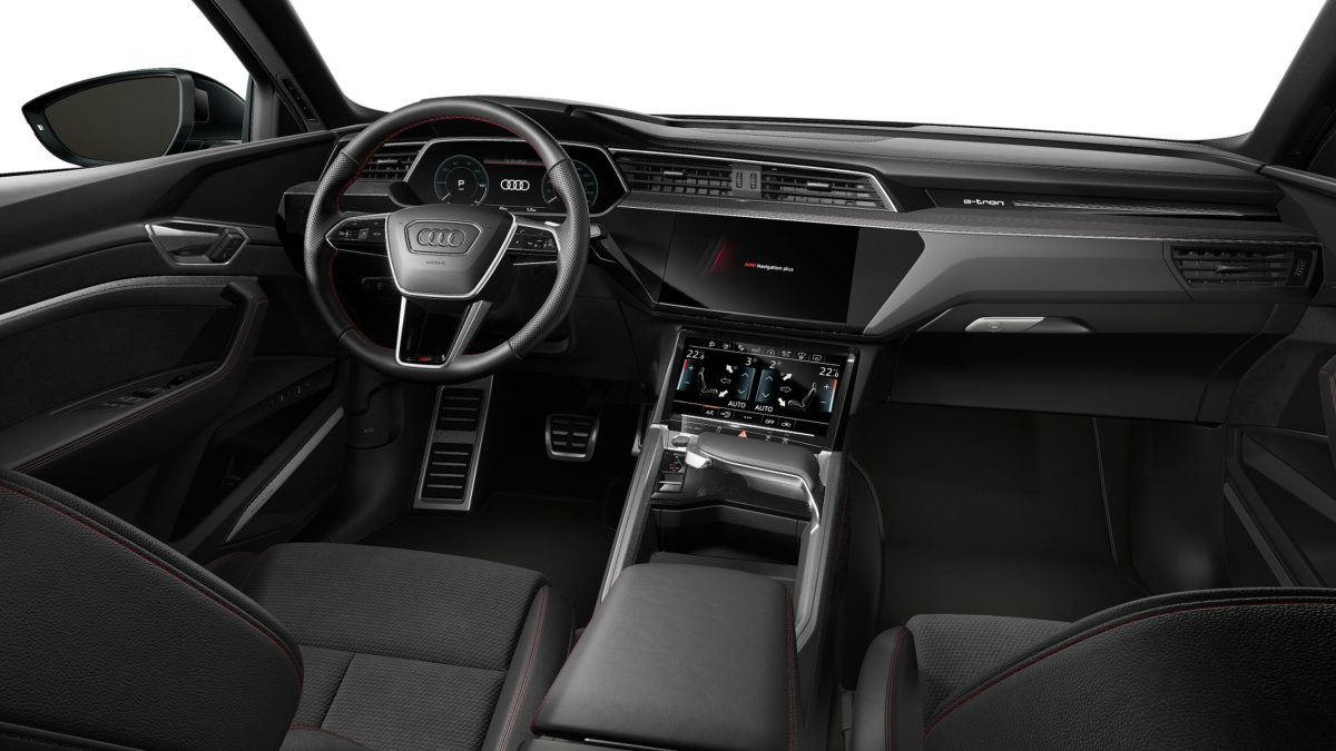 Ficha técnica do Audi Q8 Sportback e-tron 2024