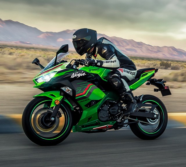 Ficha técnica da Kawasaki Ninja 400 SE KRT Edition 2024