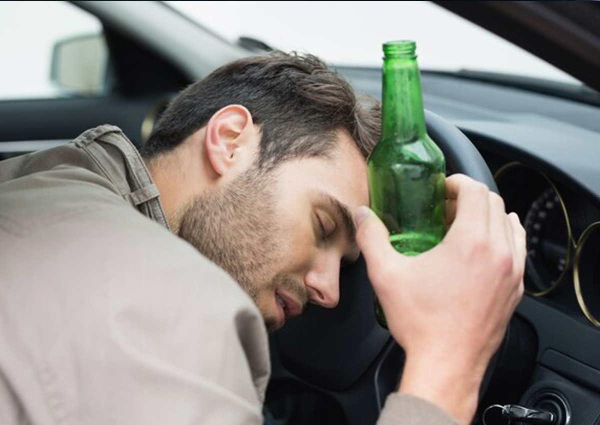 Comer bombom de licor ou usar antisséptico bucal dá interferência no teste do bafômetro? Foto: Freepik