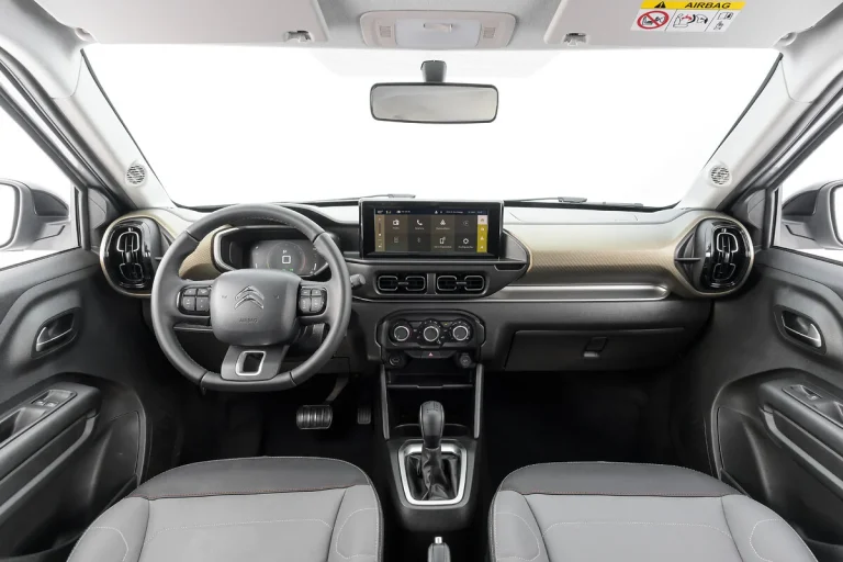 Interior do Citroën C3 Aircross 7