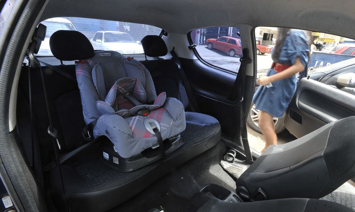 Cadeirinha de criança para carro