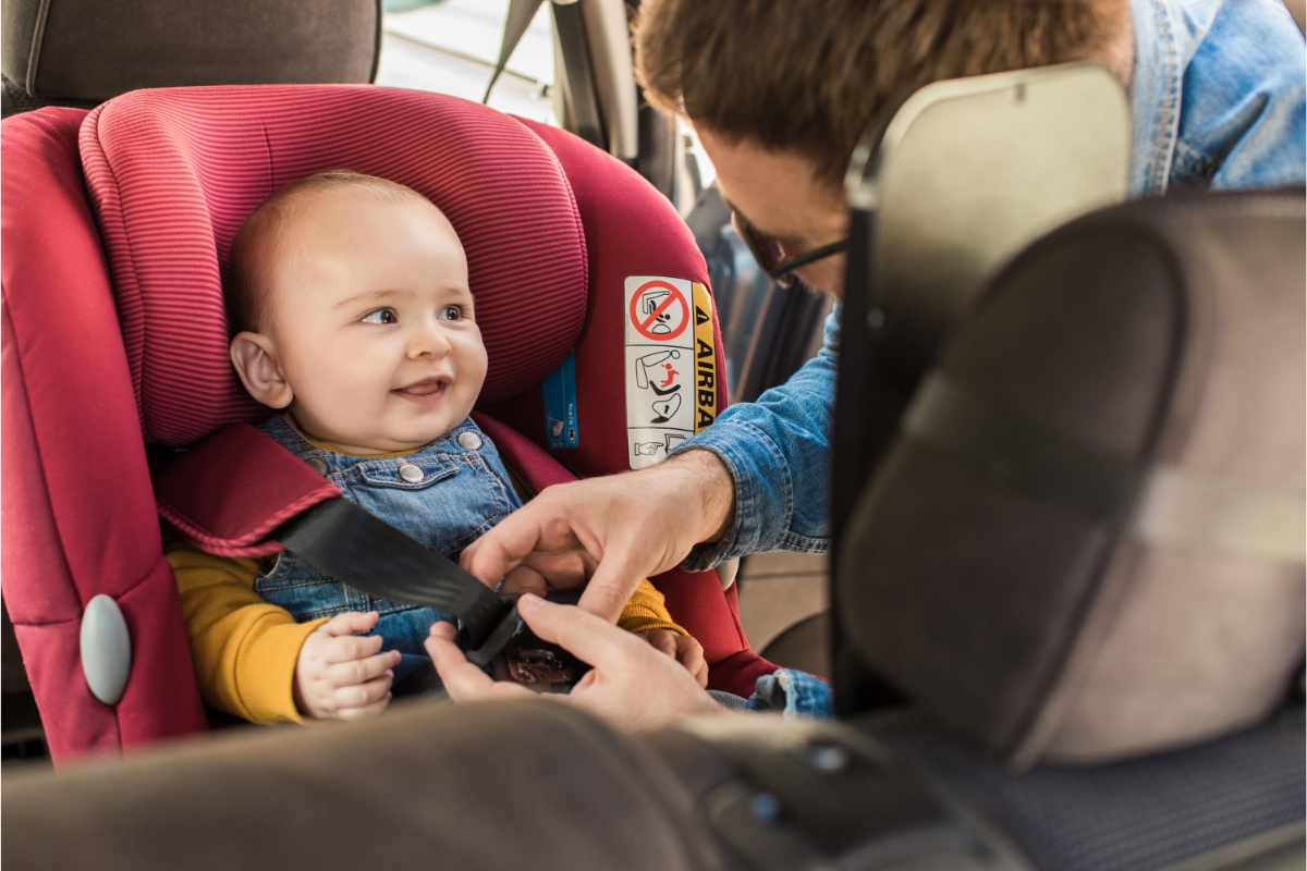 Volta às aulas: confira o jeito mais seguro de transportar seu filho no carro