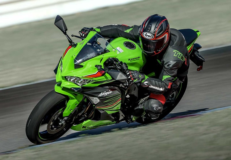 Ficha técnica da Kawasaki Ninja ZX-4R 2024