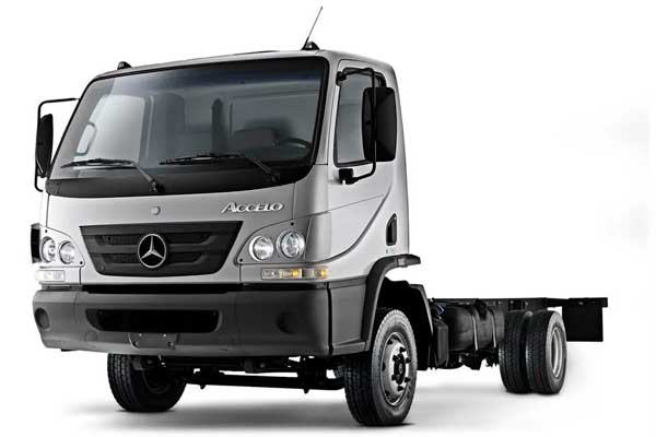 Mercedes-Benz Accelo 815/46 2015 - Foto: Divulgação