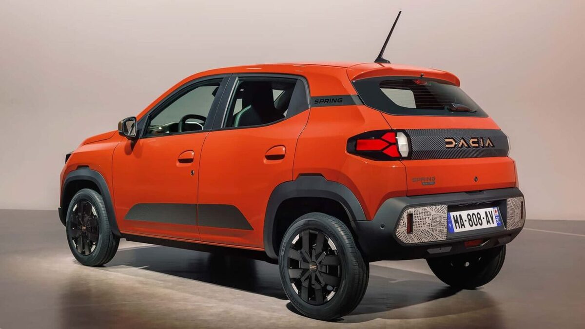 Novo Kwid elétrico tem visual futurista e se aproxima ainda mais dos SUVs