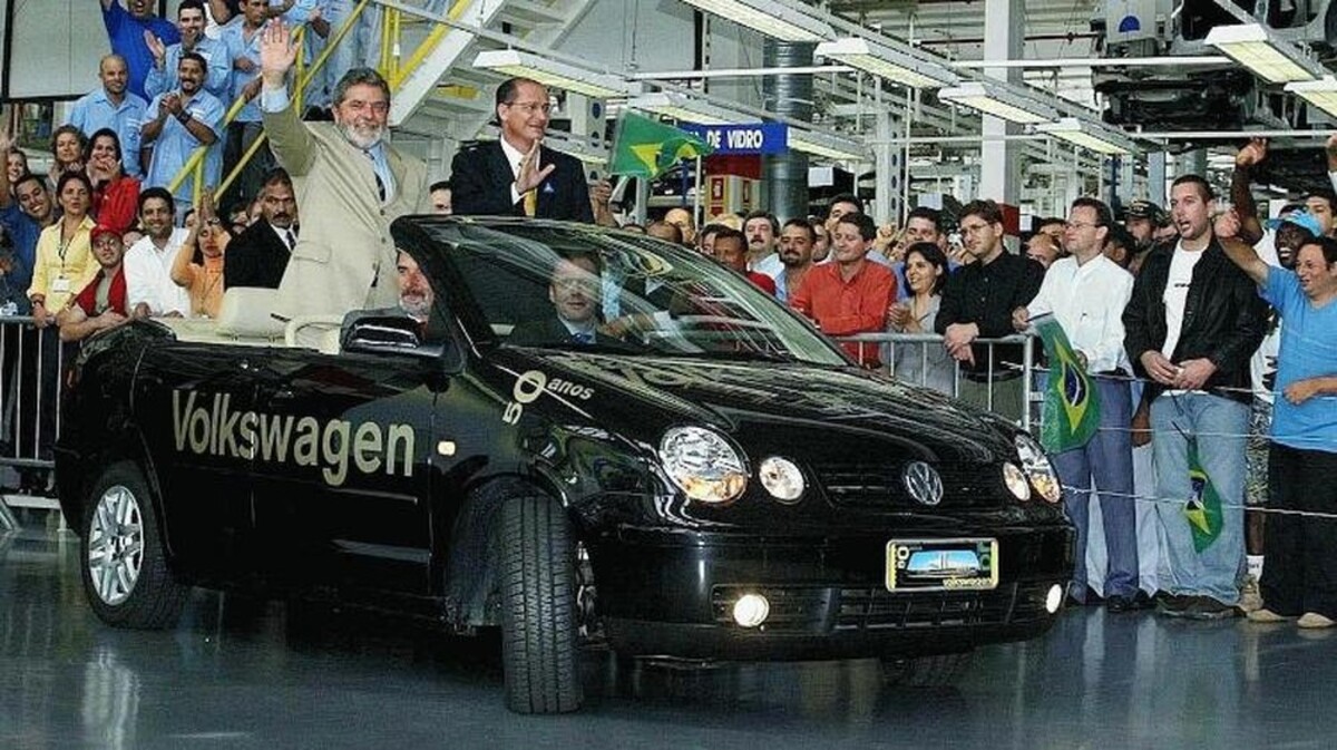 Presidente Lula e Governado Geraldo Alckimin em VW Polo em 2003