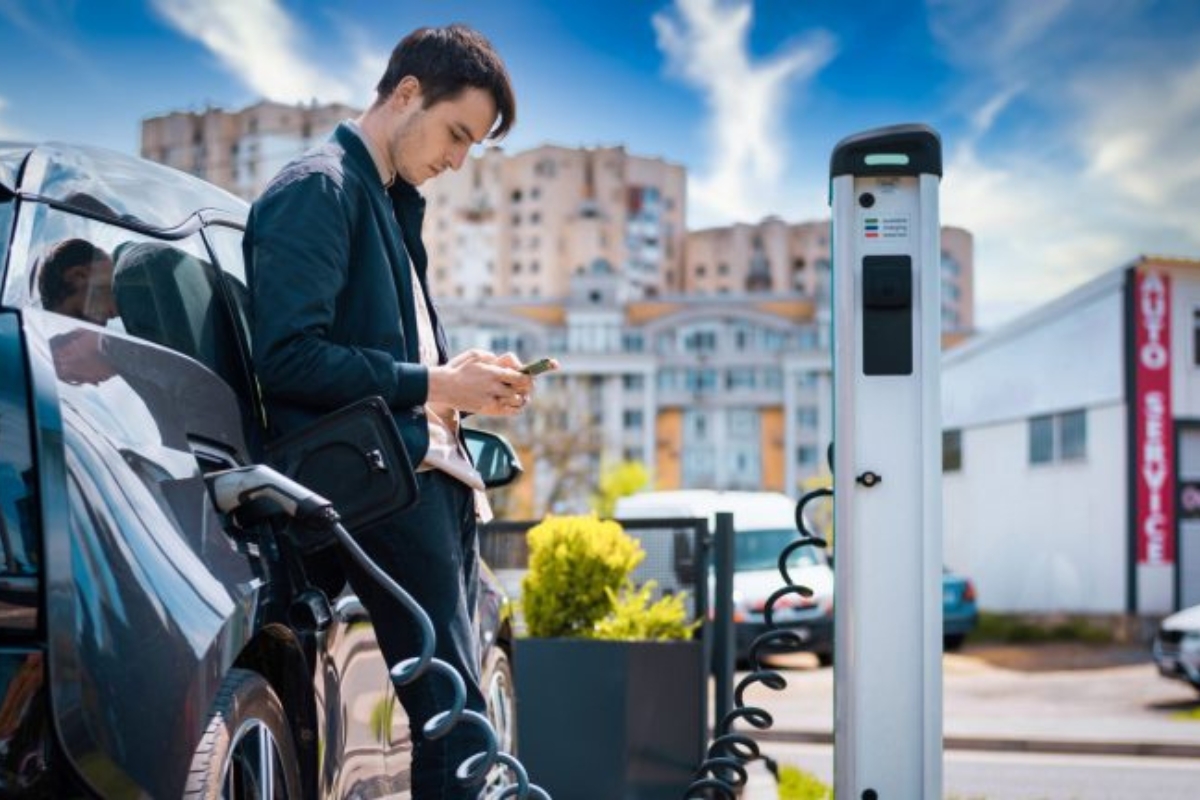 Norte-americanos estão abandonando os carros elétricos? Pesquisa revela arrependimento