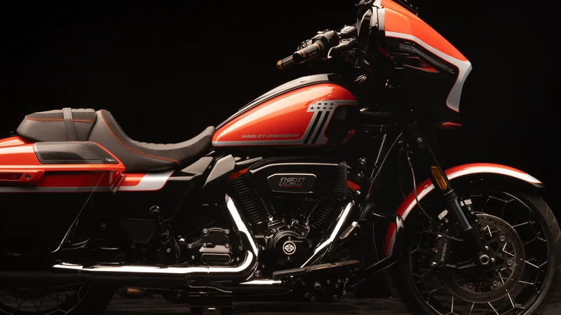 Ficha técnica da Harley-Davidson CVO Street Glide 2024