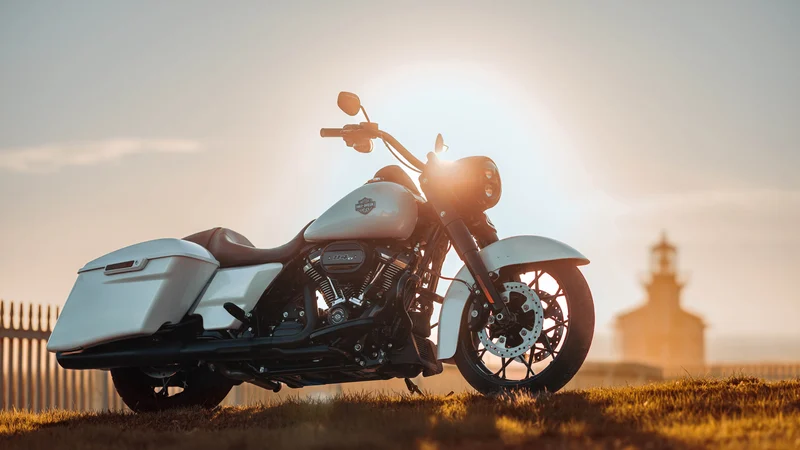 Ficha técnica do Harley-Davidson Road King Special 2024