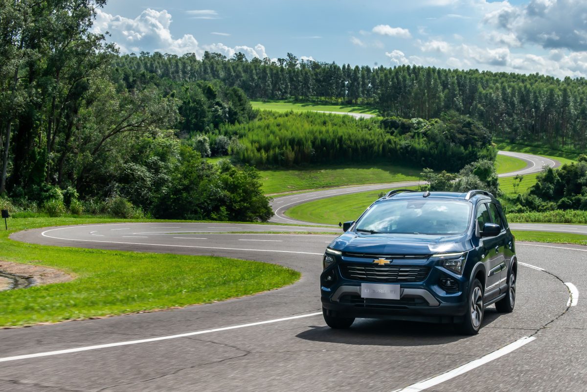 Chevrolet Spin fica 11% mais eficiente e agora faz até 13,4 km/l, revela Inmetro