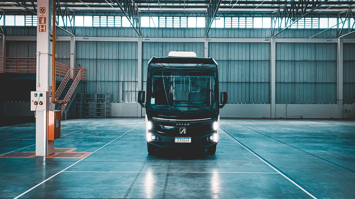 Carro elétrico brasileiro recebe reconhecimento mundial: "coisa de outro mundo"