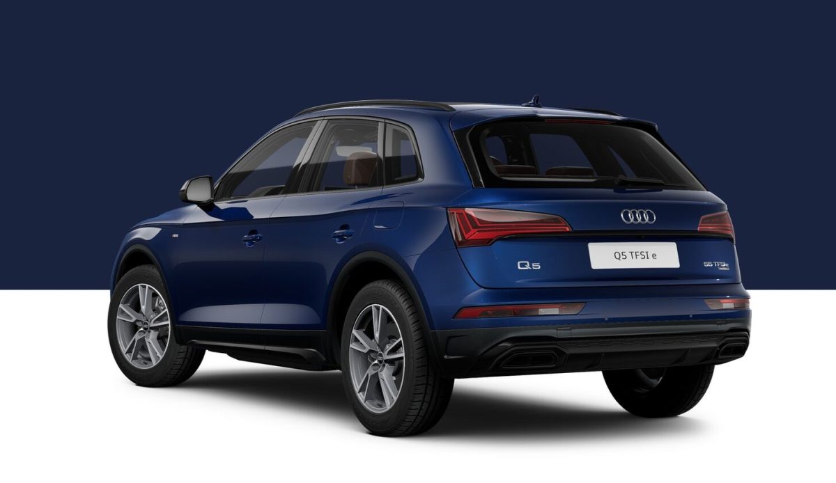 Ficha técnica do Audi Q5 TFSi-e Performance Black 2024