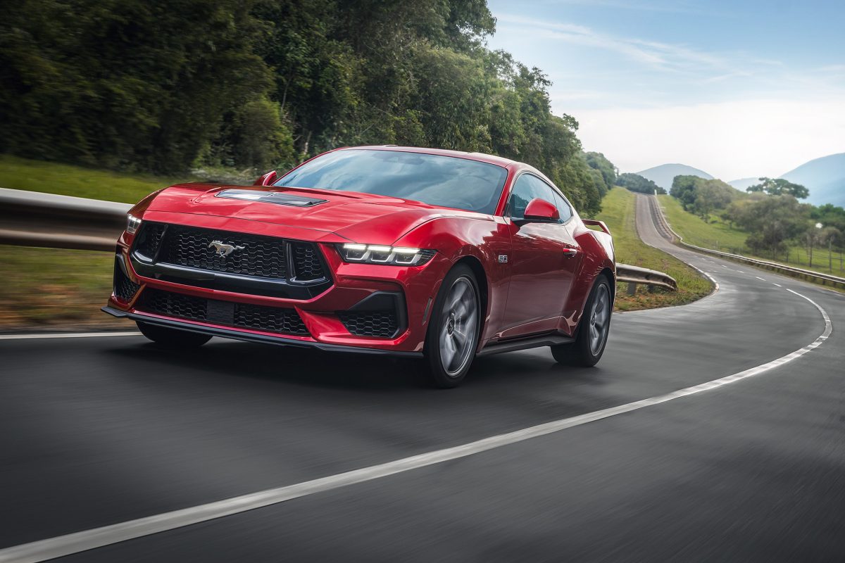 Adeus buracos: novo Ford Mustang tem tecnologia que te livra dos defeitos da pista