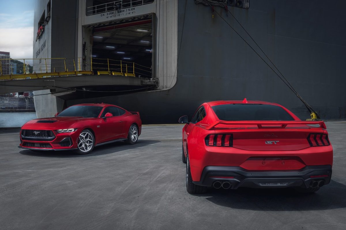 Ford Mustang GT 2024 já tem primeiras unidades em solo brasileiro