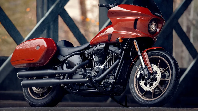 Ficha técnica da Harley-Davidson Low Rider ST 2024