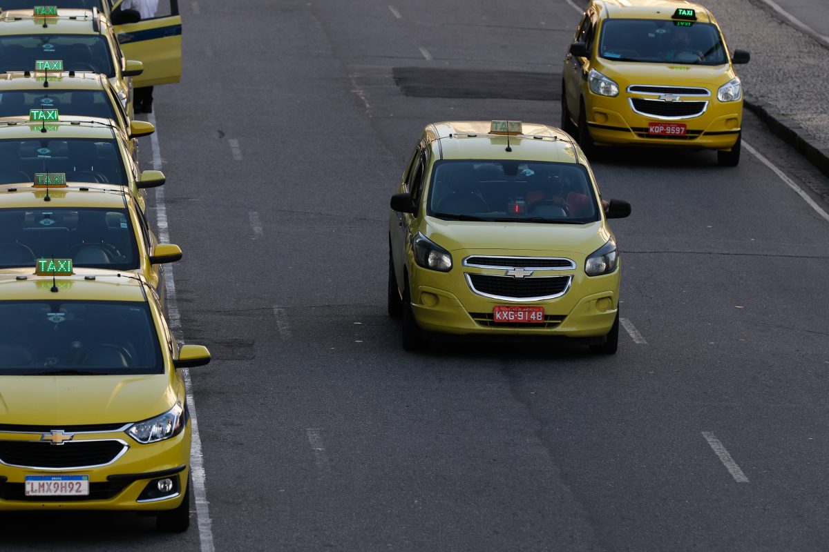 O que é preciso para ser taxista em 2024