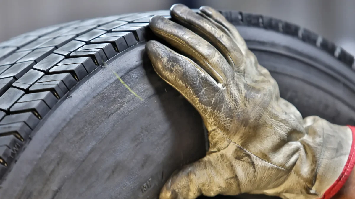 Veja a importância de fazer o rodízio de pneus - Foto: Shutterstock