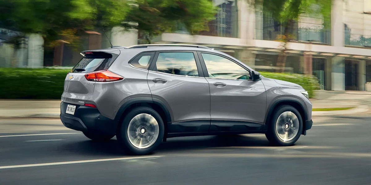 Chevrolet Tracker Premier 2025: ficha técnica, preço e itens de série