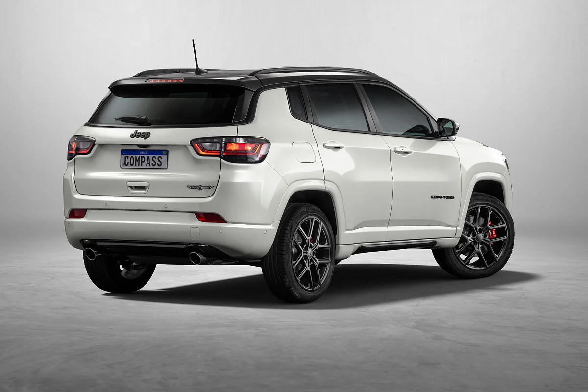 Ficha técnica do Jeep Compass Blackhawk 2025