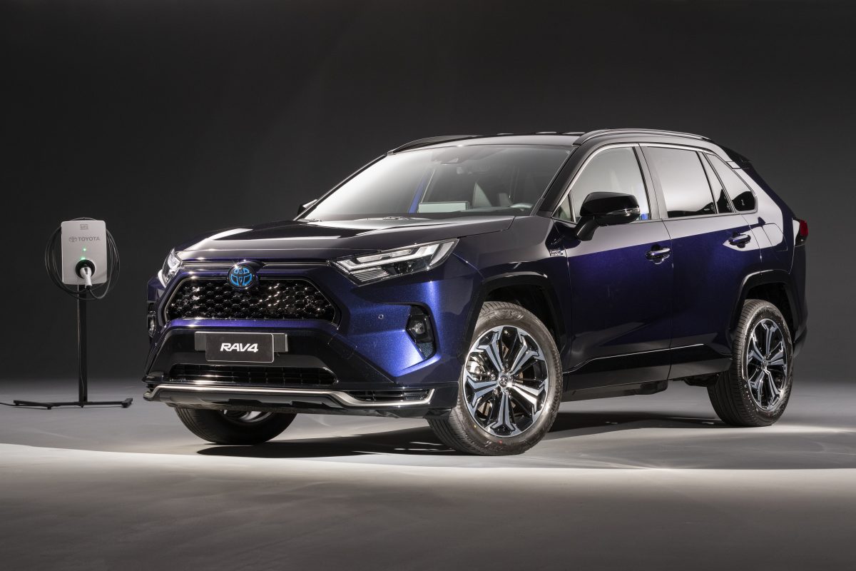 RAV4 é um dos SUVs long dos mais vendidos - Foto: Divulgação