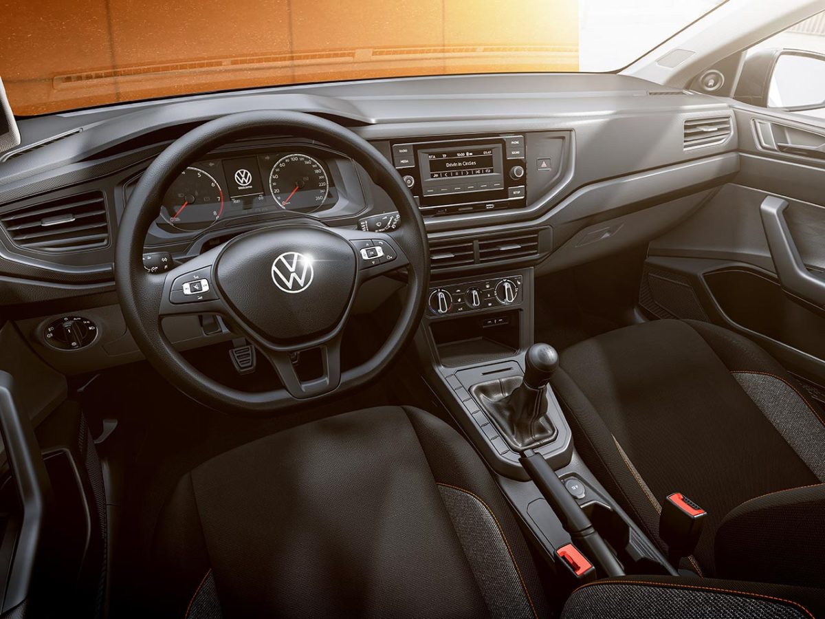 Quais são as tecnologias embarcadas no Volkswagen Polo que proporcionam mais conforto e segurança aos motoristas?