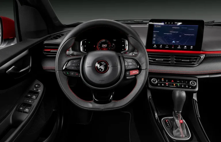 Interior do Fiat Pulse Abarth