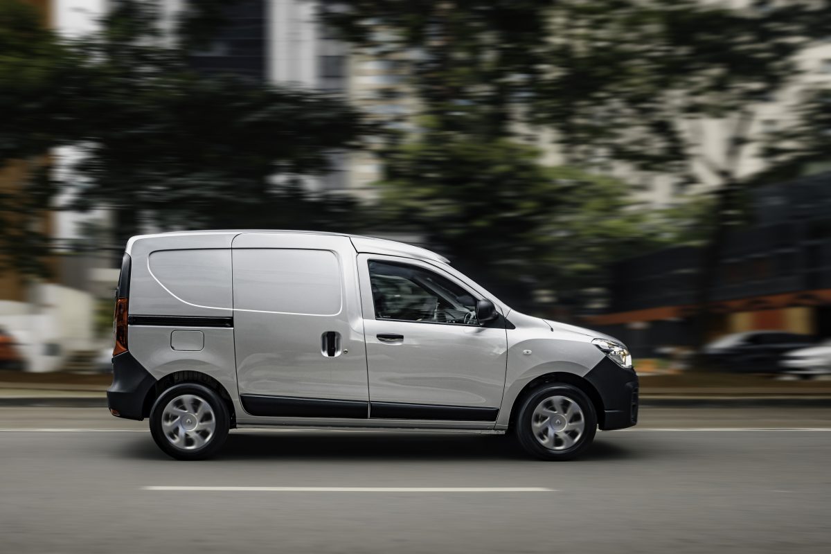 Novo Renault Kangoo passa por "prova da vida real" antes de ser lançado no Brasil