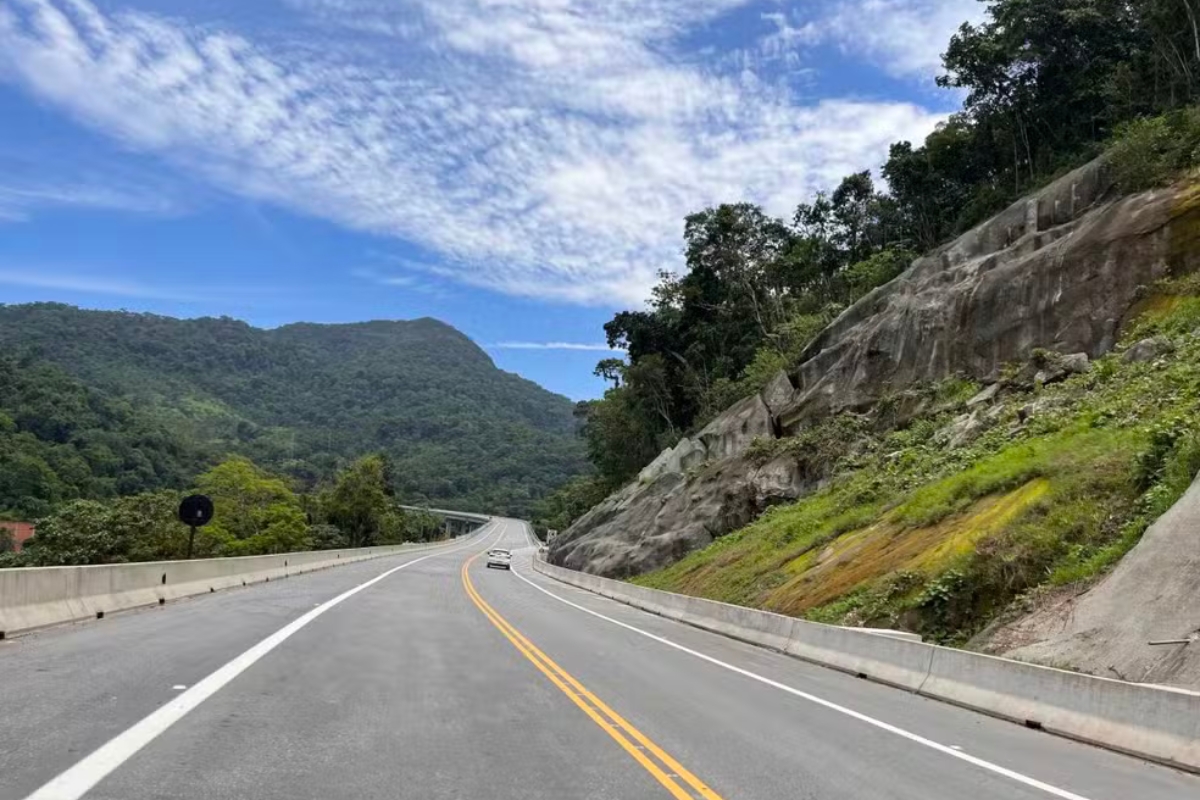 Prepare-se: pedágio Free Flow já tem data para estrear na Rodovia Tamoios (saiba quando e onde)