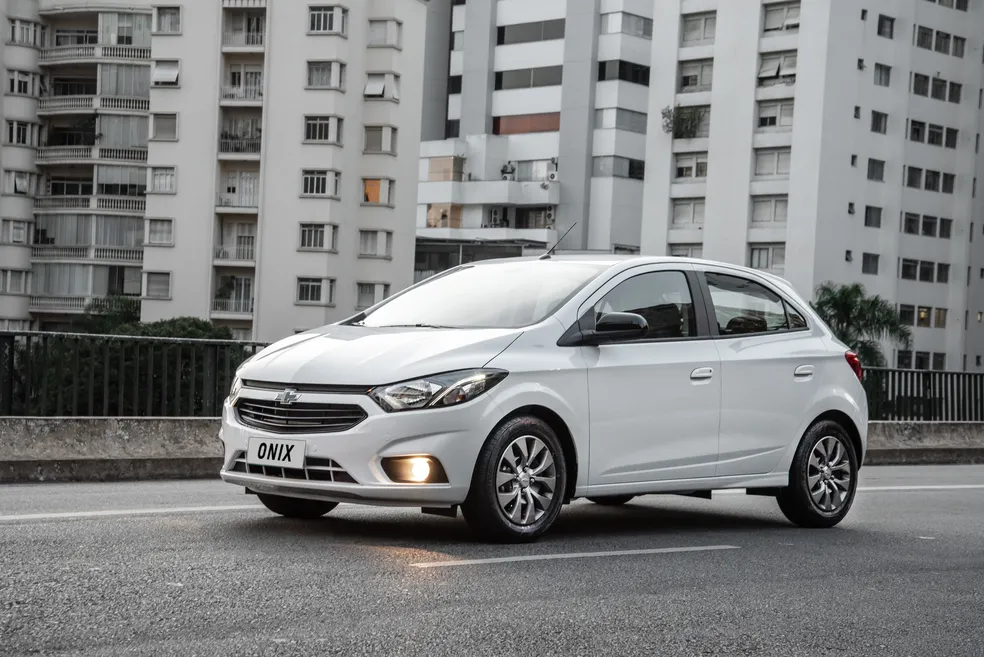 Chevrolet Onix Joy 1.0 2019 - Foto: Divulgação