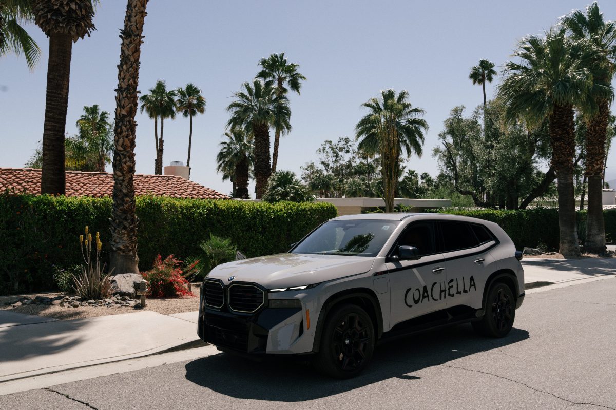 BMW XM é apresentado com pintura EXCLUSIVA para o Coachella: veja como ficou