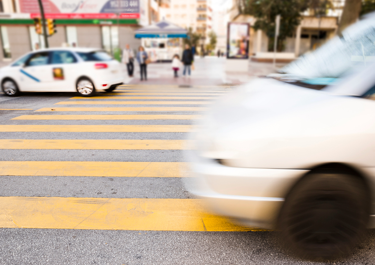 Motoqueiro recebe indenização de R$ 20 mil após cair por ondulações na pista