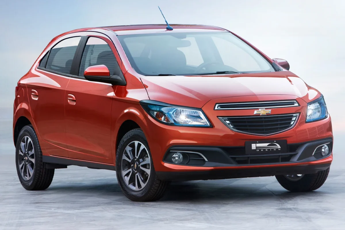 Chevrolet Onix 2013: ficha técnica, preço e itens de série