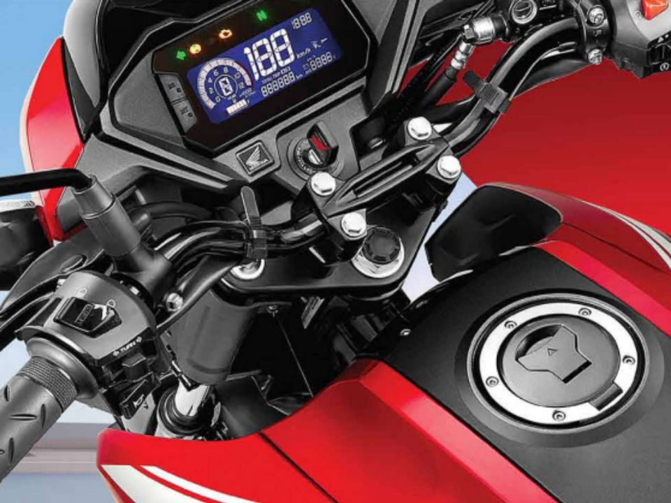 Nova moto da Honda faz sucesso com preço de R$ 7 mil e 45km/l