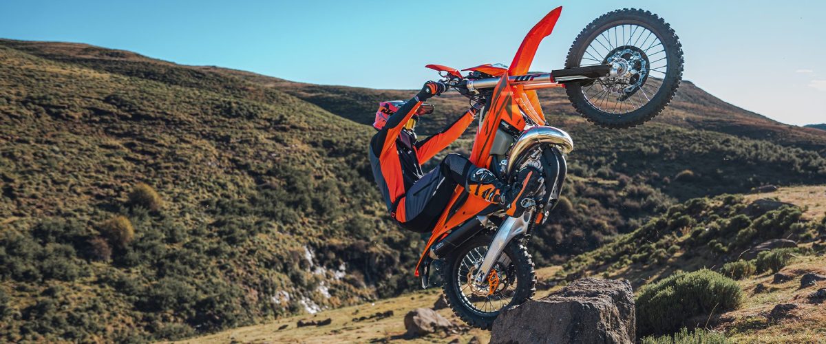 Ficha técnica da KTM 300 EXC 2025