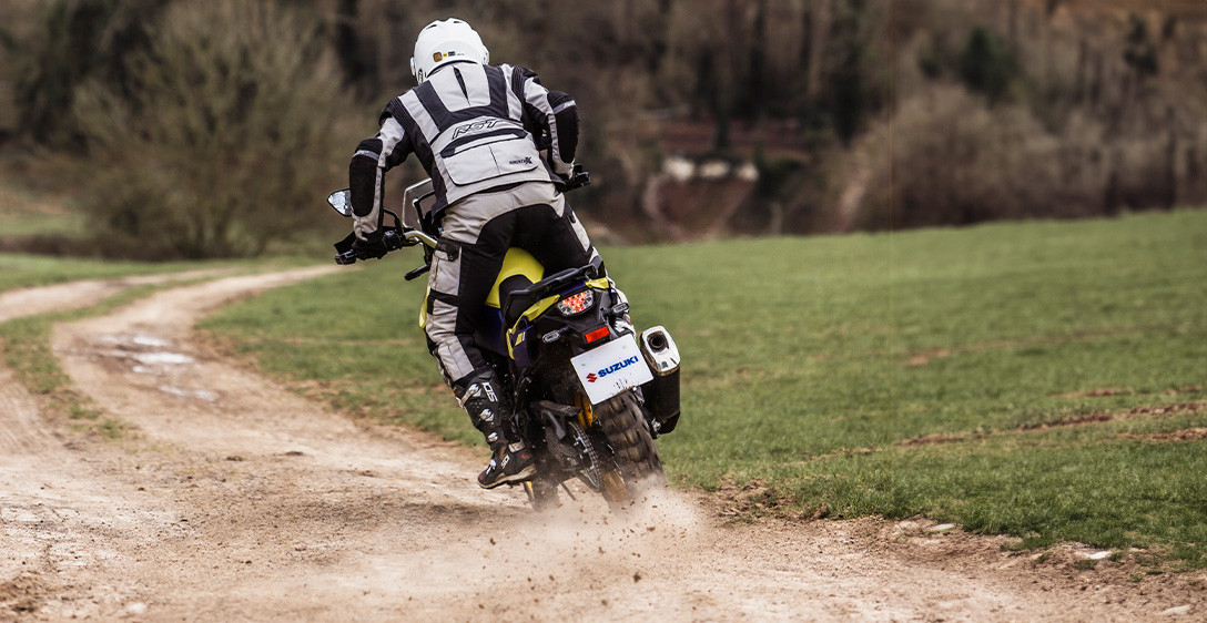 Ficha técnica da Suzuki V-Strom 800DE 2025