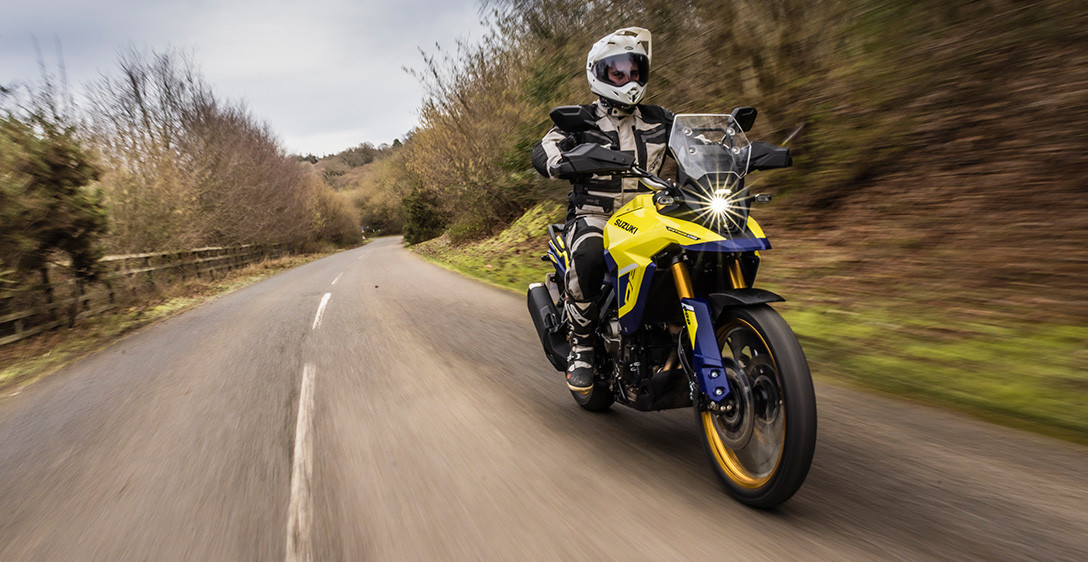 Suzuki V-Strom 800DE 2025: ficha técnica, preço e itens de série