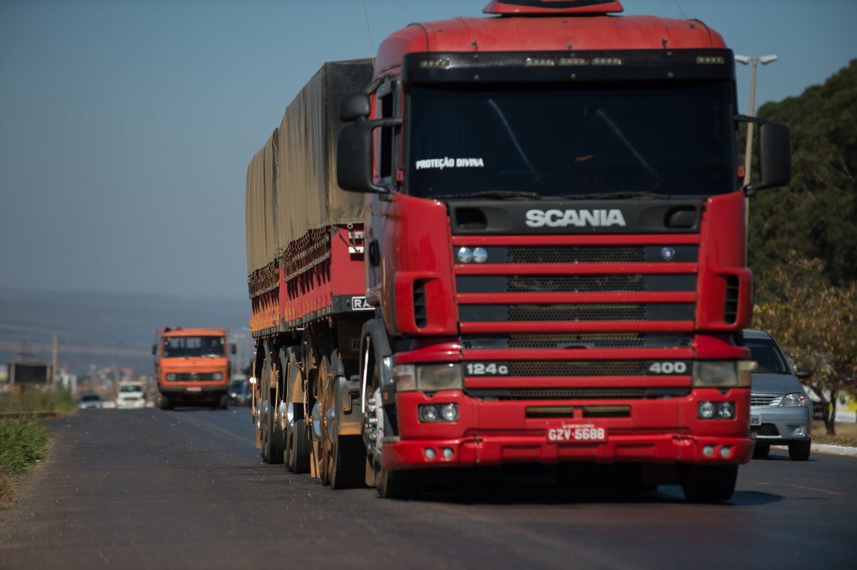 Venda de caminhões cresce significativamente em 2024; o que está por trás disso?