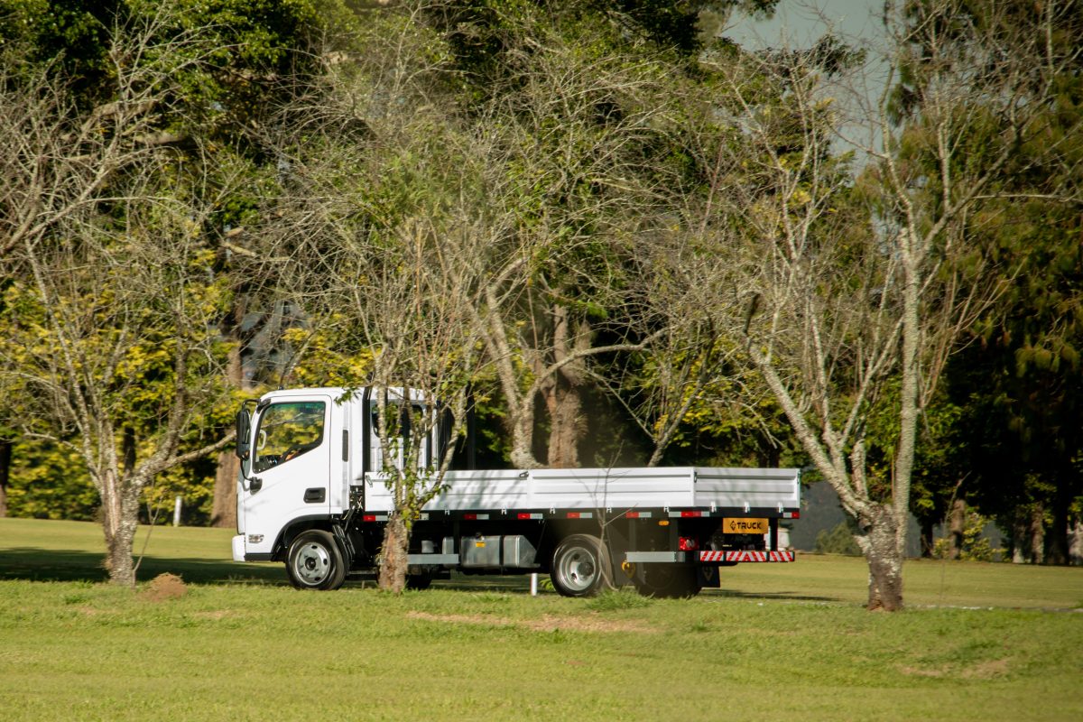 Novo caminhão semileve da Foton garante grande tecnologia e revisões gratuitas