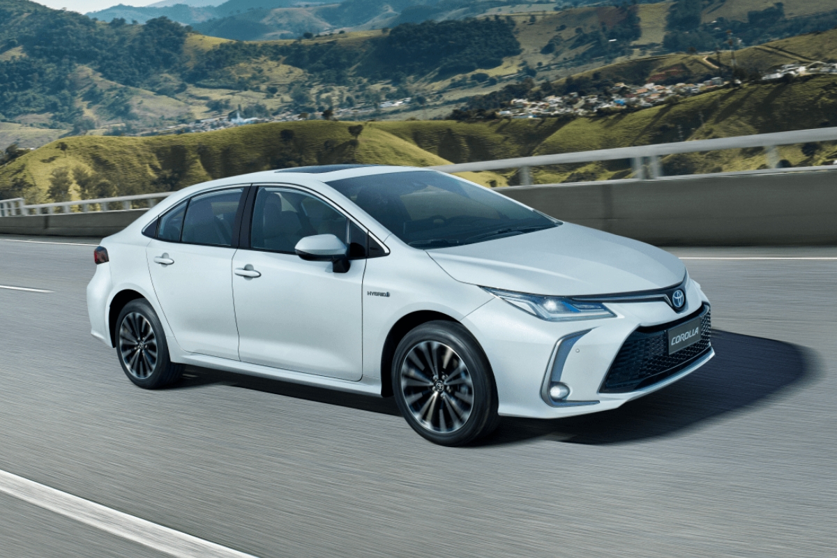 Toyota é líder de vendas de veículos híbridos no primeiro semestre de 2024; conheça os principais modelos da marca