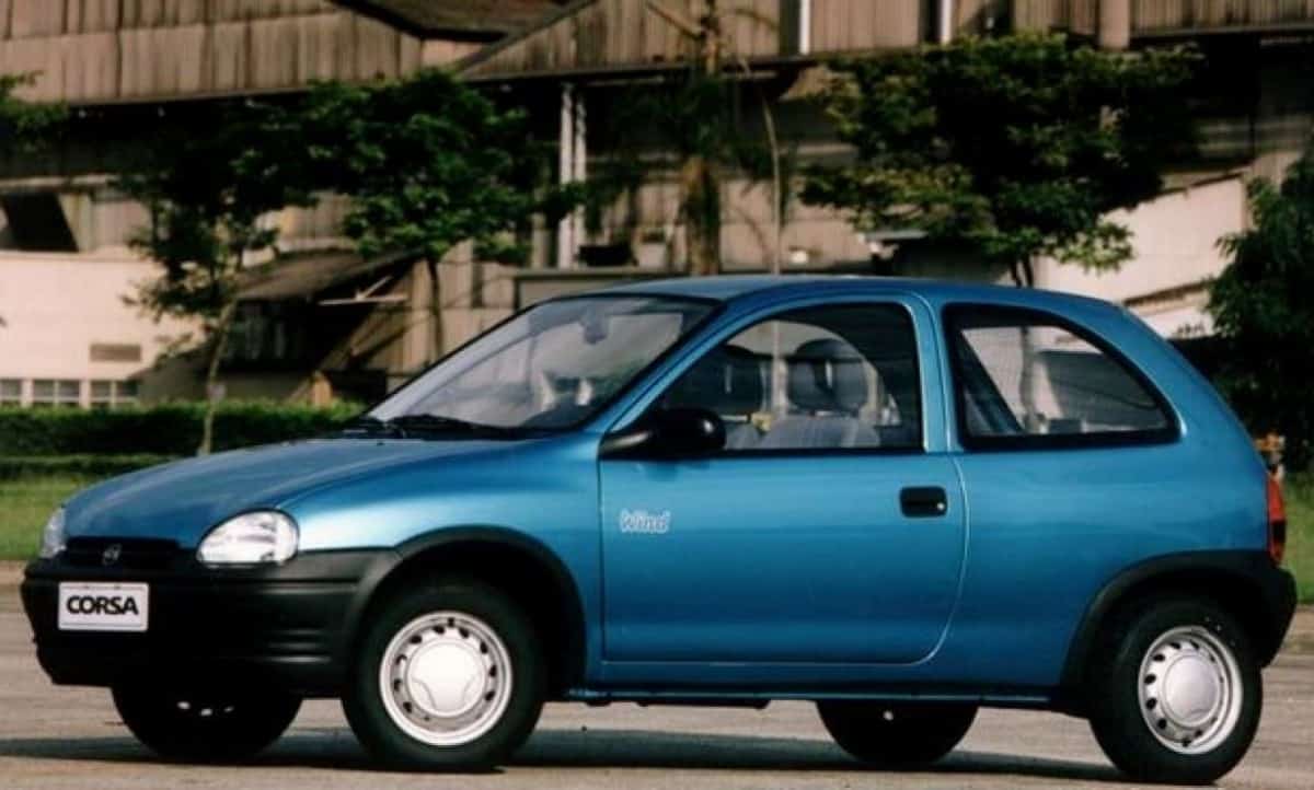 30 anos do plano real: veja quantos R$ custavam os 5 carros mais populares em 1994